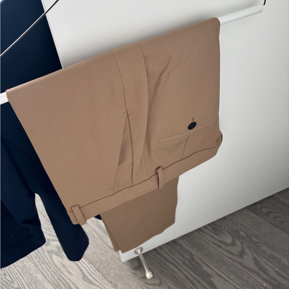 Theory Camel Wool pants